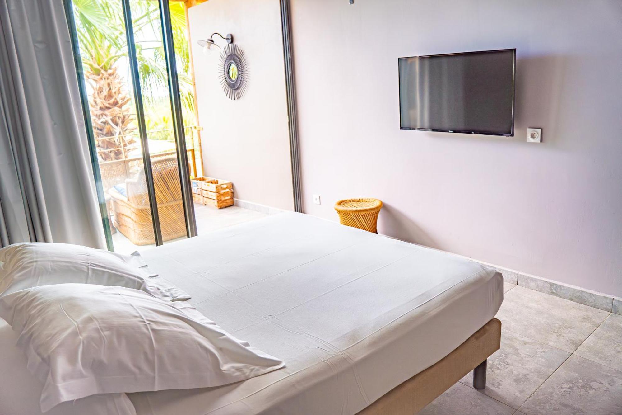 Dina Morgabine Saint Gilles Otel Dış mekan fotoğraf