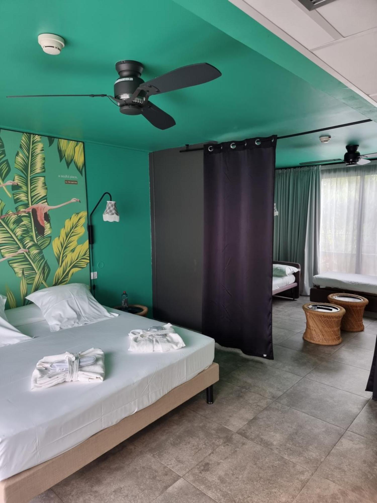 Dina Morgabine Saint Gilles Otel Dış mekan fotoğraf